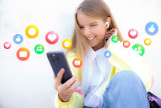 “Have I said too much?” The psychological aspect of oversharing