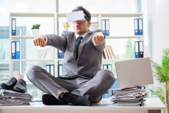 CES 2018: Why doesn’t everyone use VR already?