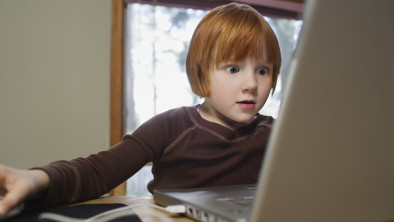 5 tips to help children navigate the internet safely