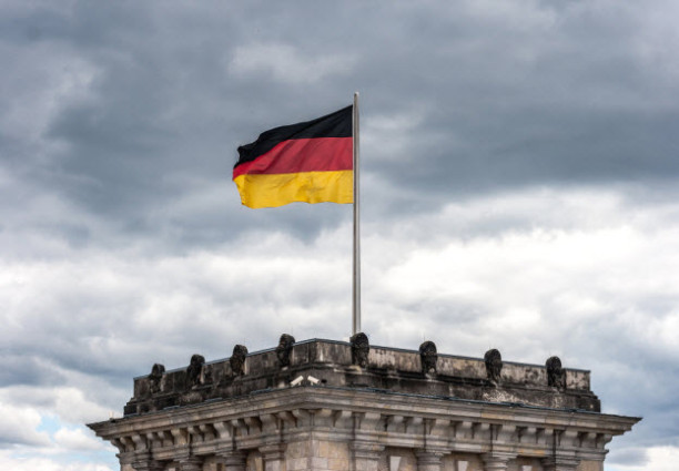 Cibercriminosos expõem dados e documentos privados de políticos alemães no Twitter