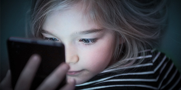 Screentime as a reward: Should parents use it or lose it?