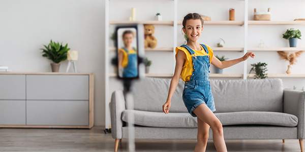 Your body is not a trend: How to navigate your children through the world of online influence