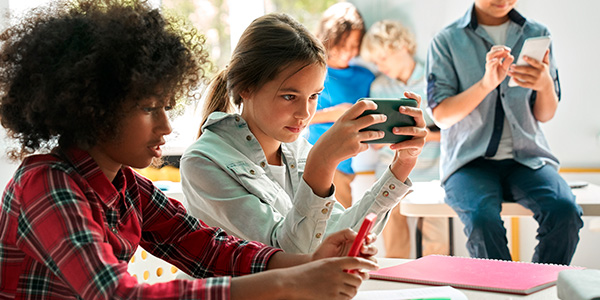 Why do kids overshare online? Insights from a child psychologist