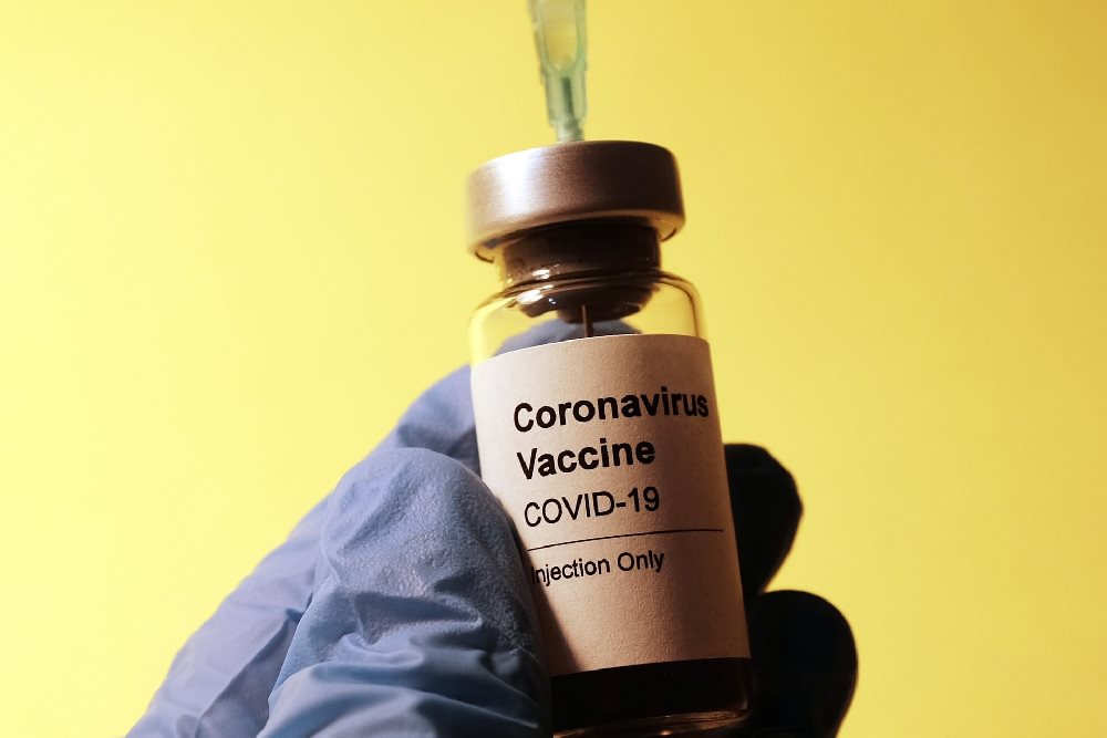 Alerta sobre golpes relacionados à vacina contra a Covid-19